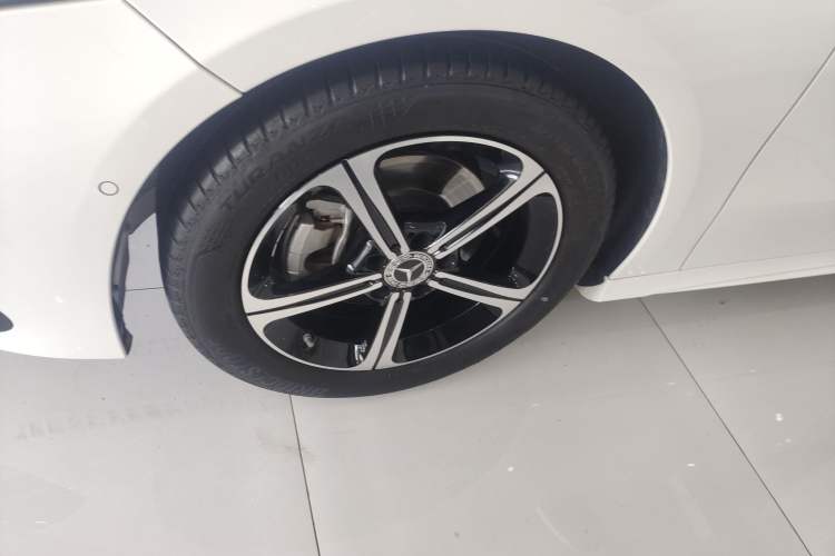 Used Mercedes-Benz A-Class 2023 A 200 L Fashion Model Exterior 4