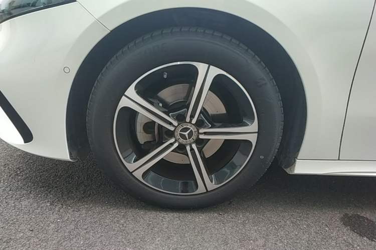 Used Mercedes-Benz A-Class 2023 A 200 L Fashion Model Exterior 4