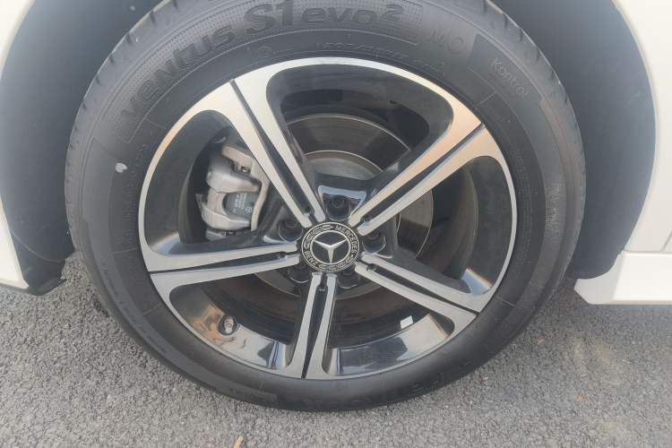 Used Mercedes-Benz A-Class 2023 A 200 L Fashion Model Exterior 4