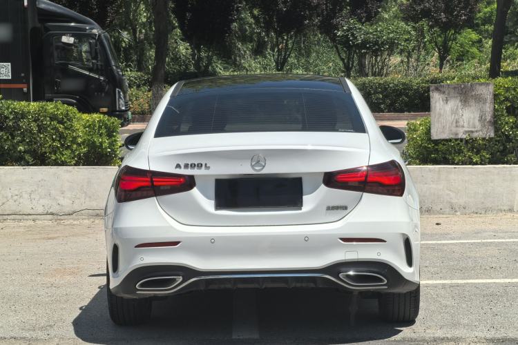 Used Mercedes-Benz A-Class 2023 A 200 L Fashion Model Exterior 4