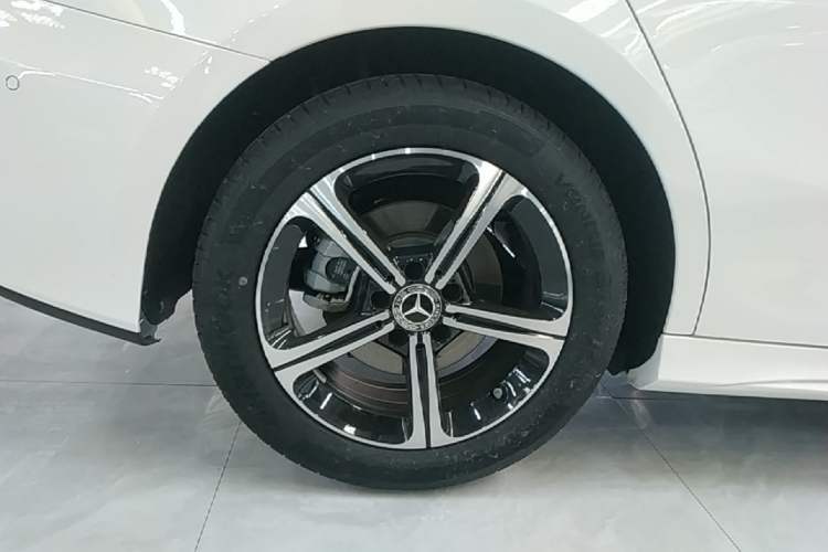 Used Mercedes-Benz A-Class 2023 A 200 L Fashion Model Exterior 5
