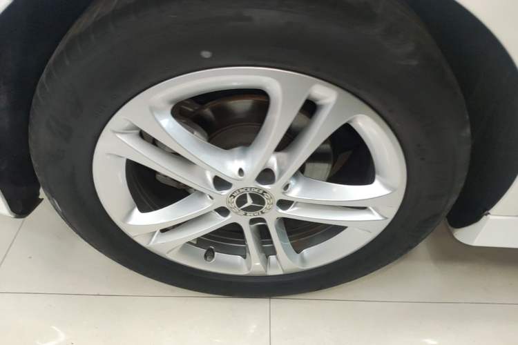 Used Mercedes-Benz A-Class 2023 A 180 L Exterior 5