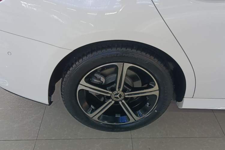 Used Mercedes-Benz A-Class 2023 A 200 L Fashion Model Exterior 5