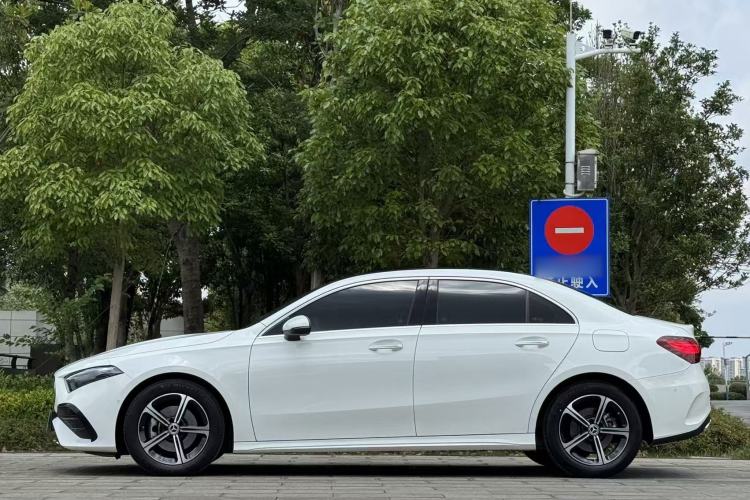 Used Mercedes-Benz A-Class 2023 A 200 L Fashion Model Exterior 6