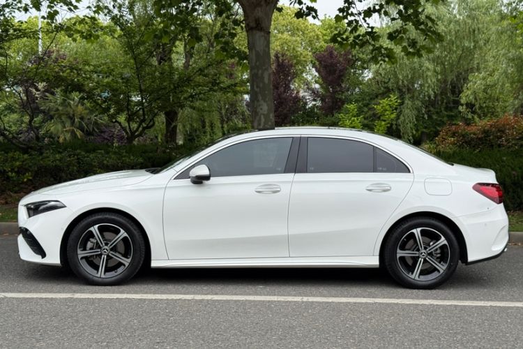 Used Mercedes-Benz A-Class 2023 A 200 L Fashion Model Exterior 6