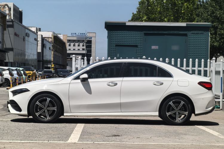 Used Mercedes-Benz A-Class 2023 A 200 L Fashion Model Exterior 6