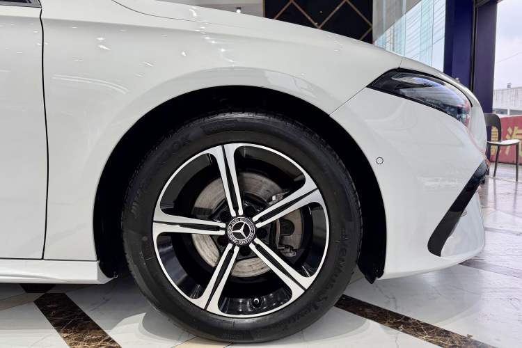 Used Mercedes-Benz A-Class 2023 A 200 L Fashion Model Exterior 7