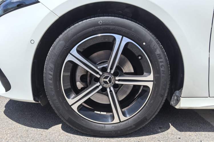 Used Mercedes-Benz A-Class 2023 A 200 L Fashion Model Exterior 7