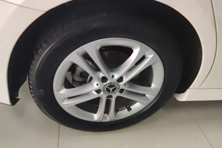 Used Mercedes-Benz A-Class 2023 A 180 L Exterior 8