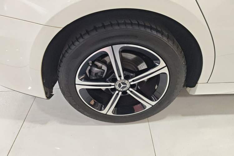 Used Mercedes-Benz A-Class 2023 A 200 L Fashion Model Exterior 8