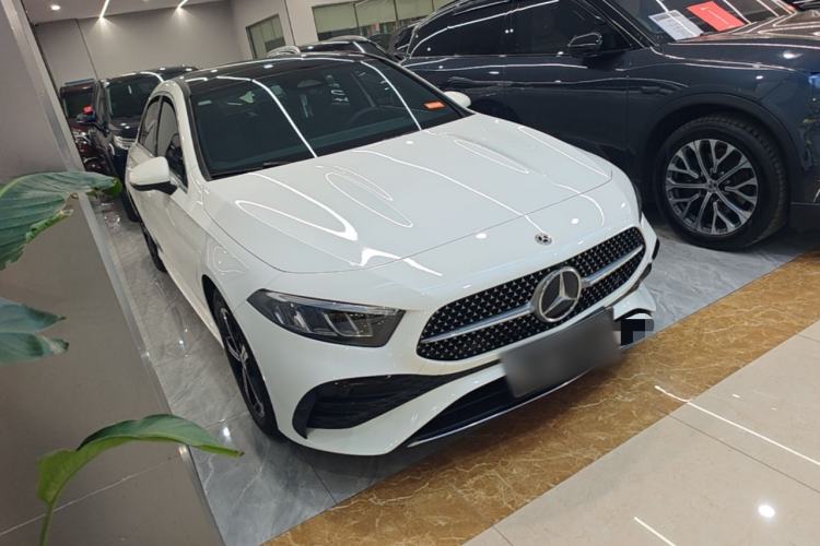 Used Mercedes-Benz A-Class 2023 A 200 L Fashion Model Front Right 45 Deg