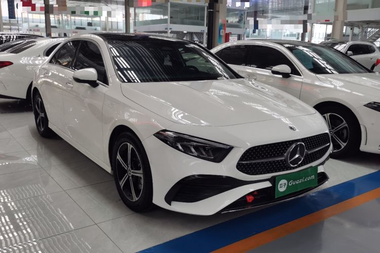 Used Mercedes-Benz A-Class 2023 A 200 L Fashion Model Front Right 45 Deg