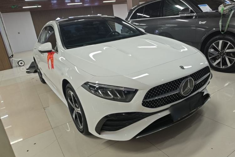 Used Mercedes-Benz A-Class 2023 A 200 L Fashion Model Front Right 45 Deg