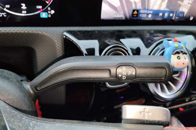Used Mercedes-Benz A-Class 2023 A 200 L Fashion Model Gear Lever