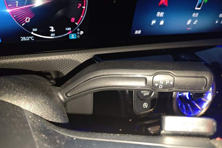 Used Mercedes-Benz A-Class 2023 A 200 L Fashion Model Gear Lever