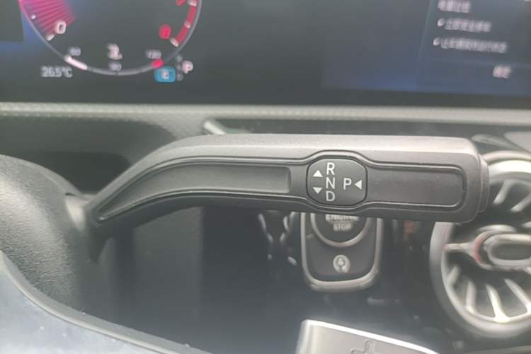 Used Mercedes-Benz A-Class 2023 A 200 L Fashion Model Gear Lever