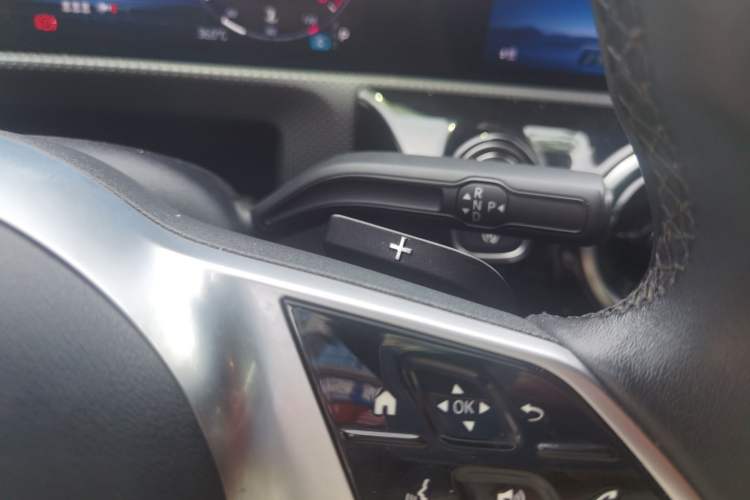 Used Mercedes-Benz A-Class 2023 A 180 L Gear Lever