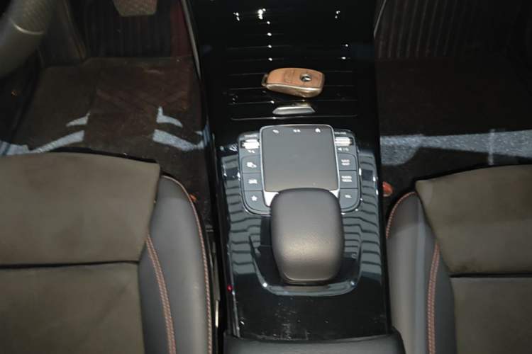 Used Mercedes-Benz A-Class 2023 A 200 L Fashion Model Gear Lever