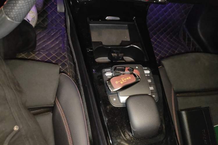 Used Mercedes-Benz A-Class 2023 A 200 L Fashion Model Gear Lever