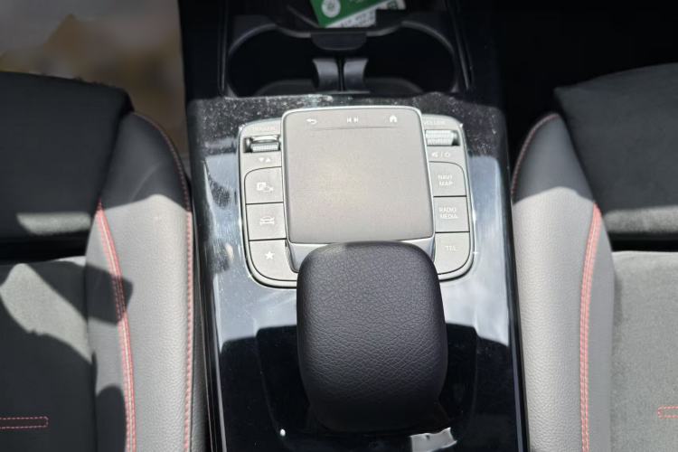 Used Mercedes-Benz A-Class 2023 A 200 L Fashion Model Gear Lever