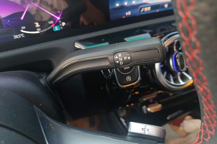 Used Mercedes-Benz A-Class 2023 A 200 L Fashion Model Gear Lever