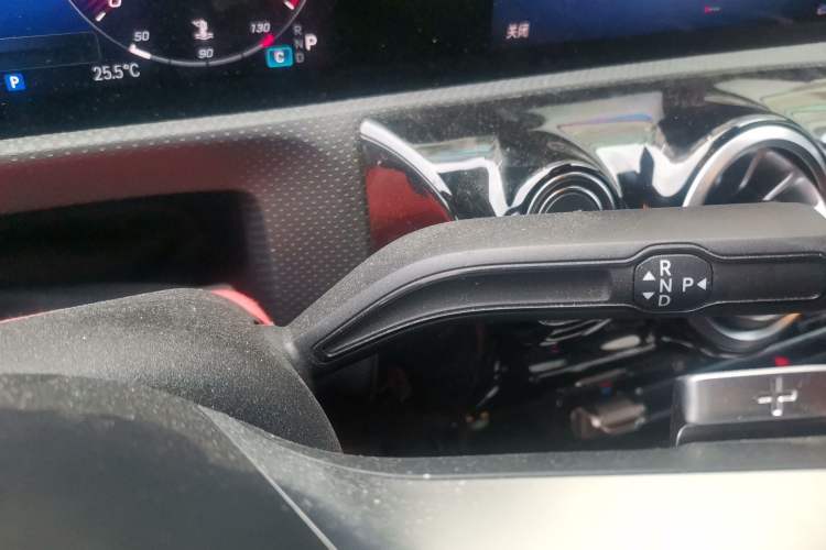 Used Mercedes-Benz A-Class 2023 A 200 L Fashion Model Gear Lever