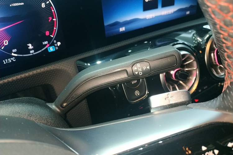 Used Mercedes-Benz A-Class 2023 A 200 L Fashion Model Gear Lever