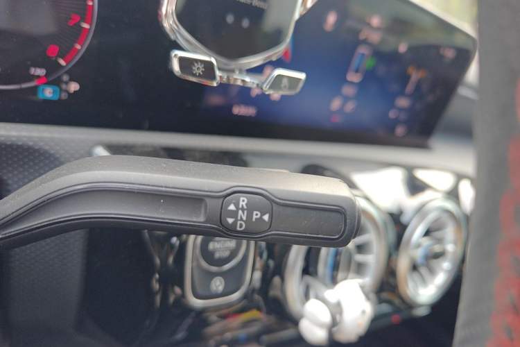 Used Mercedes-Benz A-Class 2023 A 200 L Fashion Model Gear Lever