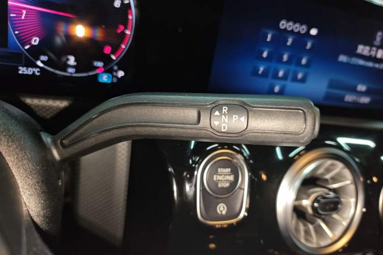 Used Mercedes-Benz A-Class 2023 A 200 L Fashion Model Gear Lever
