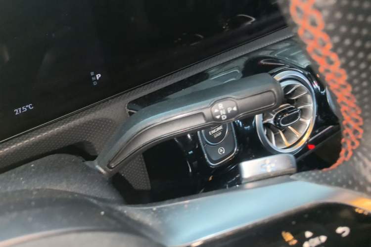 Used Mercedes-Benz A-Class 2023 A 200 L Fashion Model Gear Lever