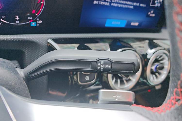 Used Mercedes-Benz A-Class 2023 A 200 L Fashion Model Gear Lever