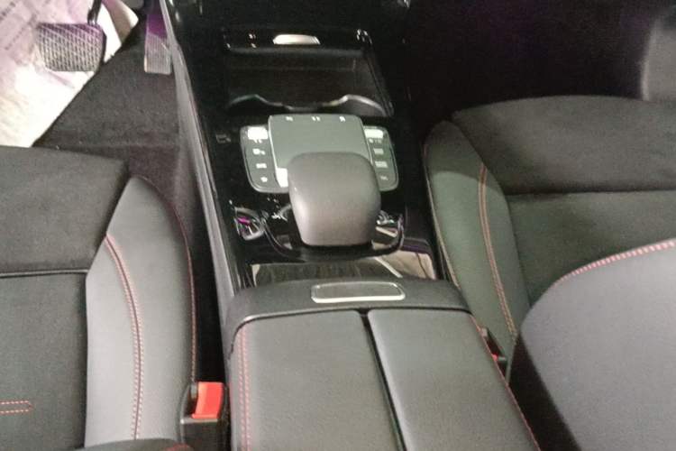 Used Mercedes-Benz A-Class 2023 A 200 L Fashion Model Gear Lever