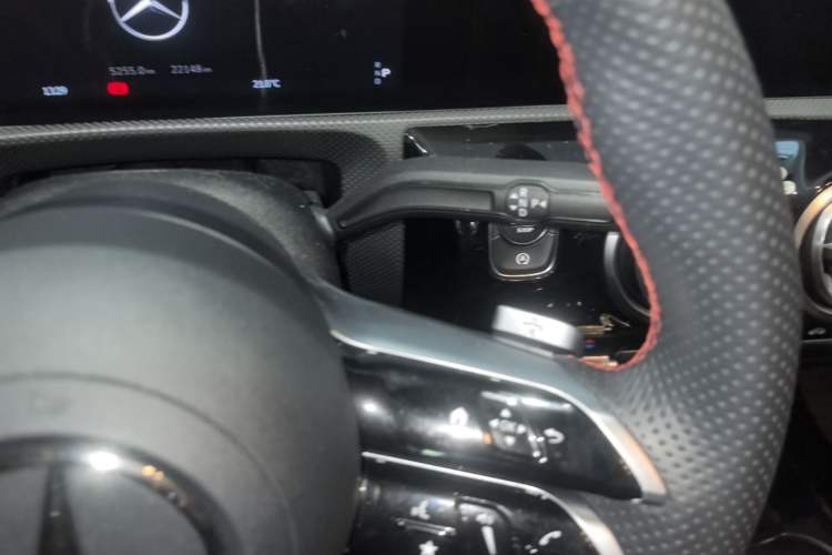 Used Mercedes-Benz A-Class 2023 A 200 L Fashion Model Gear Lever