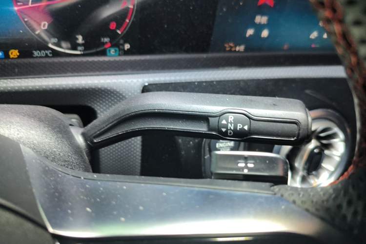Used Mercedes-Benz A-Class 2023 A 200 L Fashion Model Gear Lever