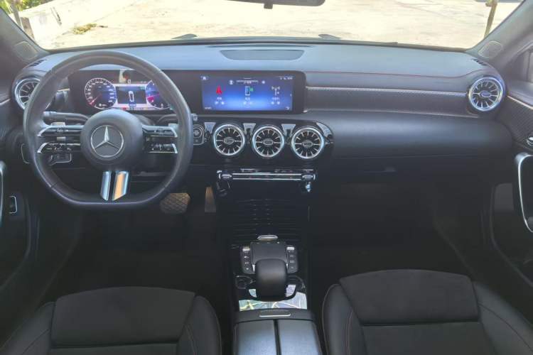 Used Mercedes-Benz A-Class 2023 A 200 L Fashion Model Instrument Cluster