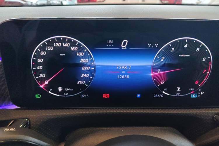 Used Mercedes-Benz A-Class 2023 A 200 L Fashion Model Instrument Cluster