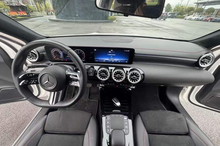 Used Mercedes-Benz A-Class 2023 A 200 L Fashion Model Interior 3