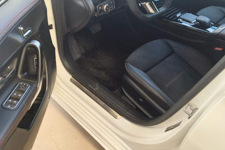 Used Mercedes-Benz A-Class 2023 A 200 L Fashion Model Left Front Seat
