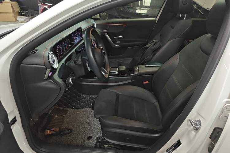 Used Mercedes-Benz A-Class 2023 A 200 L Fashion Model Left Front Seat