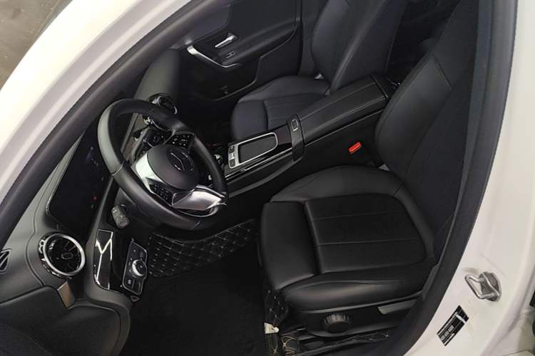 Used Mercedes-Benz A-Class 2023 A 180 L Left Front Seat