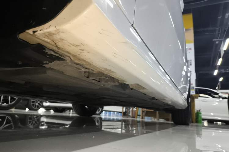 Used Mercedes-Benz A-Class 2023 A 200 L Fashion Model Left Side Sill