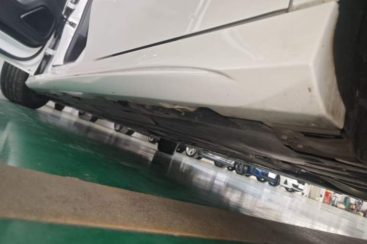Used Mercedes-Benz A-Class 2023 A 200 L Fashion Model Left Side Sill