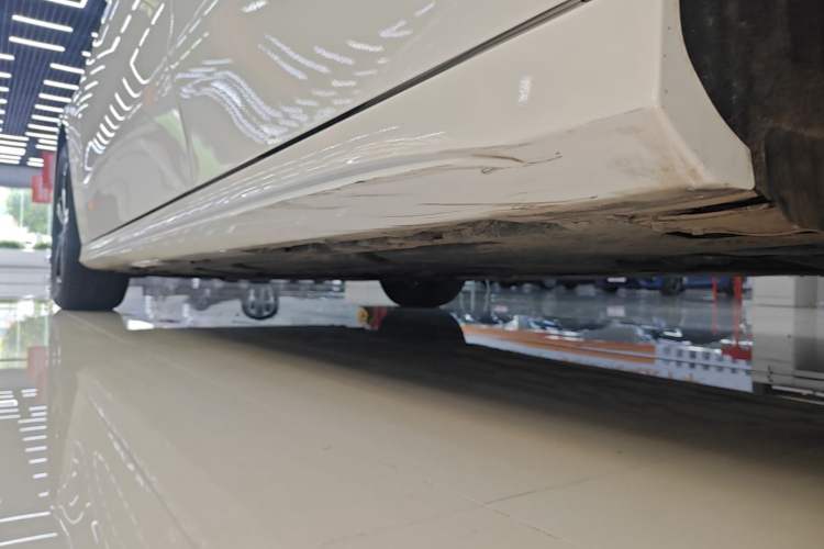 Used Mercedes-Benz A-Class 2023 A 200 L Fashion Model Left Side Sill