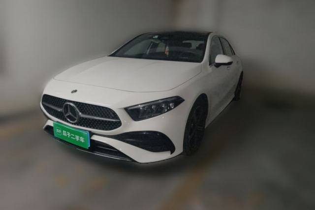 Mercedes-Benz A-Class 2023 A 200 L Fashion Model usado