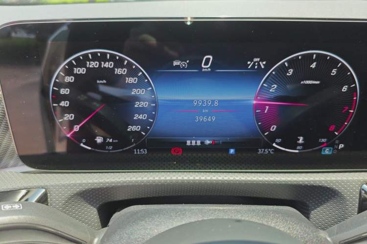Used Mercedes-Benz A-Class 2023 A 200 L Fashion Model Odometer Close Up