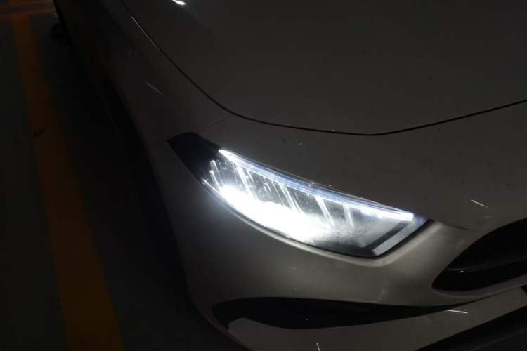 Used Mercedes-Benz A-Class 2023 A 200 L Fashion Model Right Front Headlight