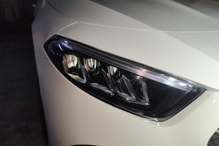 Used Mercedes-Benz A-Class 2023 A 200 L Fashion Model Right Front Headlight
