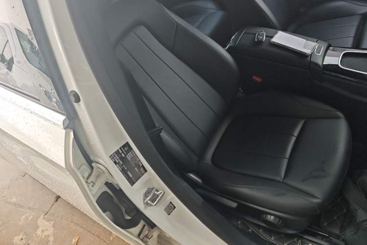Used Mercedes-Benz A-Class 2023 A 180 L Right Front Seat