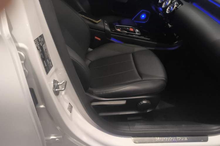 Used Mercedes-Benz A-Class 2023 A 180 L Right Front Seat