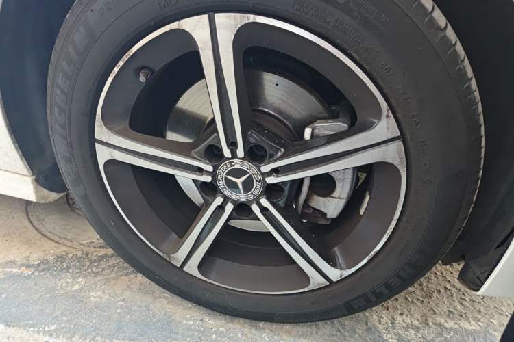 Used Mercedes-Benz A-Class 2023 A 200 L Fashion Model Right Front Wheel Hub